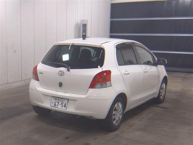 TOYOTA VITZ