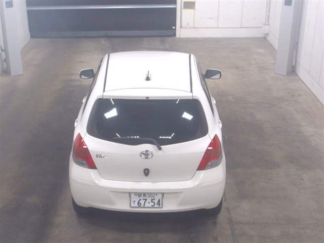 TOYOTA VITZ
