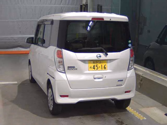NISSAN DAYZ ROOX