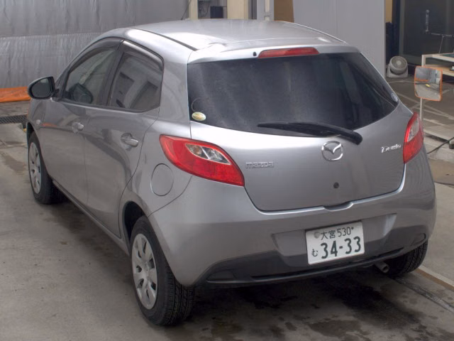 MAZDA DEMIO