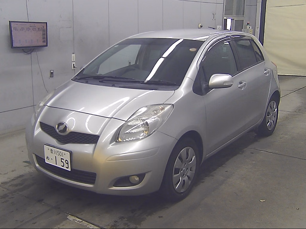 TOYOTA VITZ