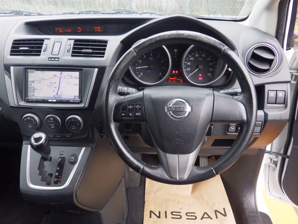 NISSAN LAFESTA