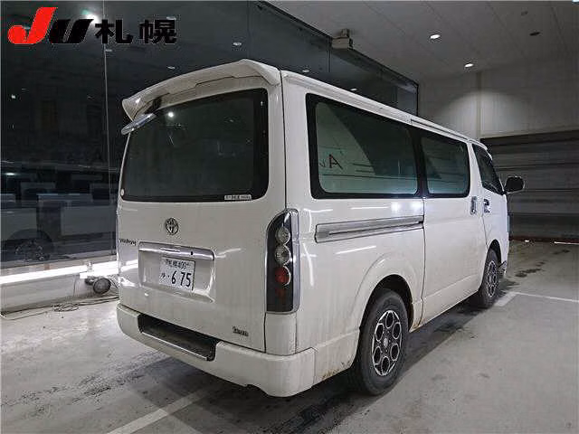 TOYOTA REGIUS ACE
