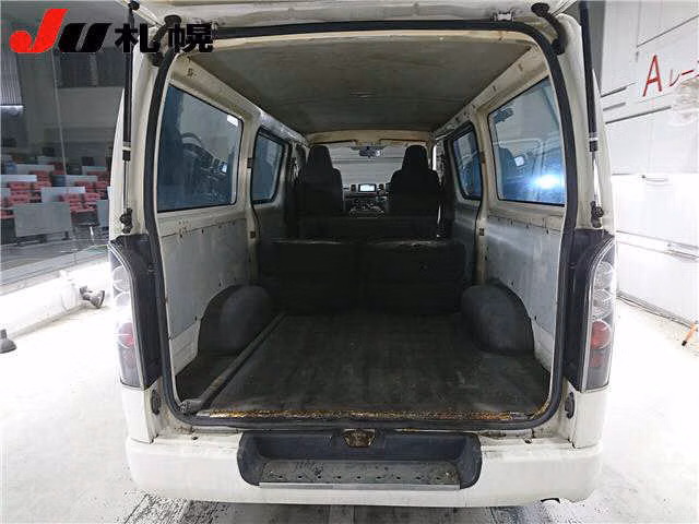 TOYOTA REGIUS ACE