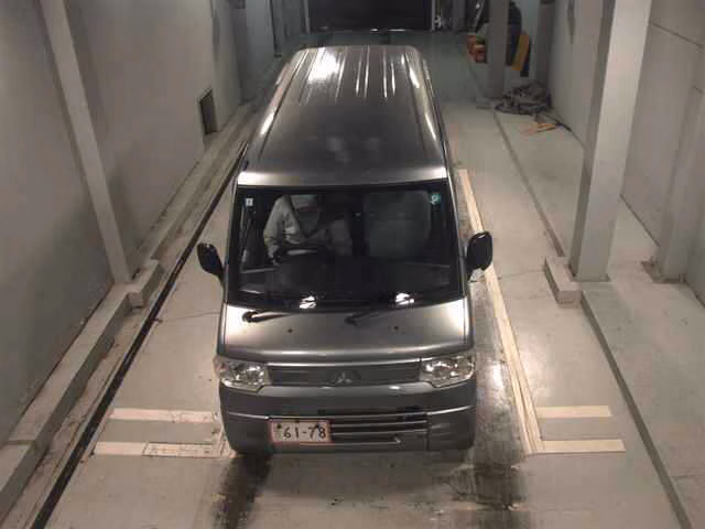 MITSUBISHI MINICAB