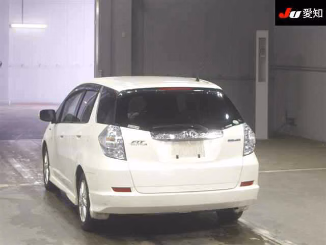 HONDA FIT SHUTTLE