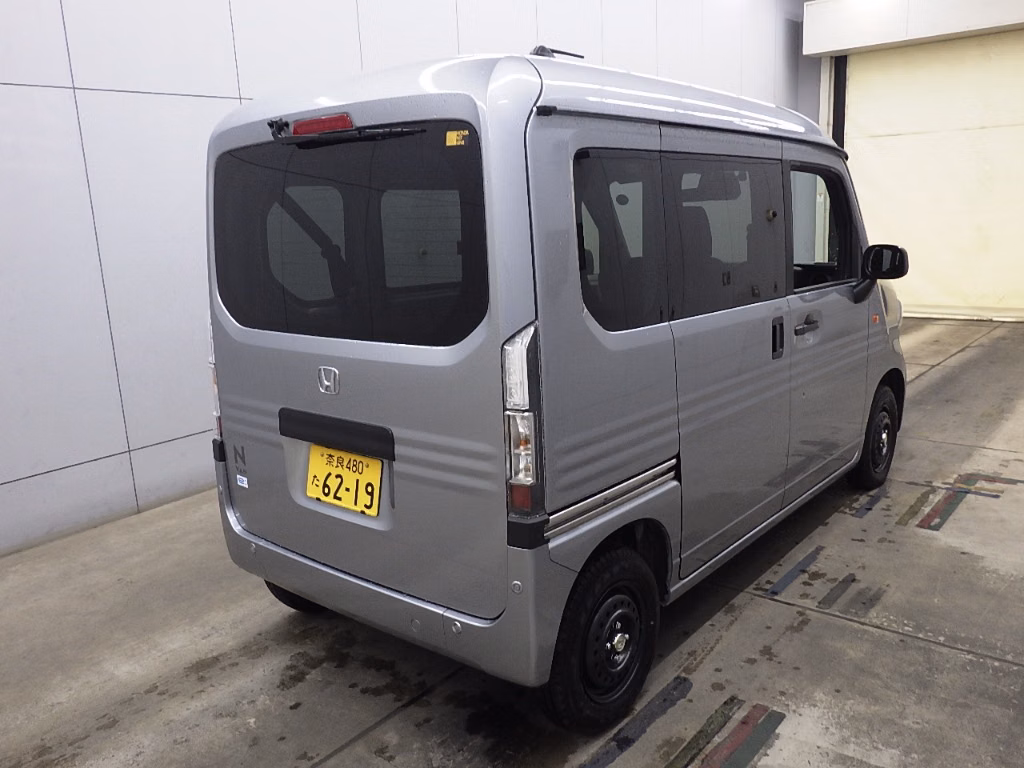HONDA N-VAN