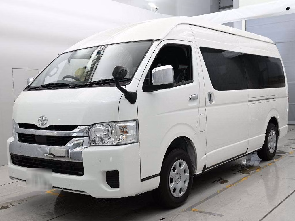TOYOTA HIACE