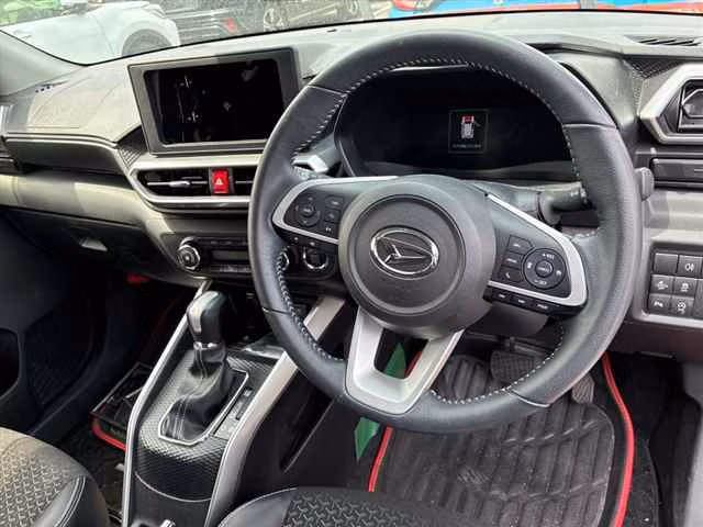 DAIHATSU ROCKY