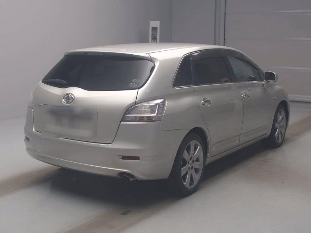 TOYOTA MARK X ZIO