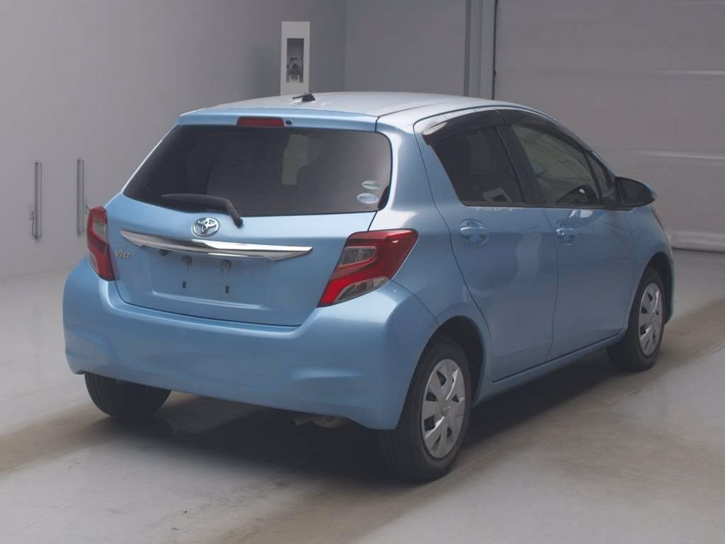 TOYOTA VITZ