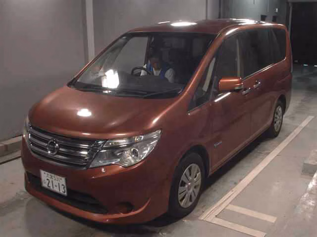 NISSAN SERENA