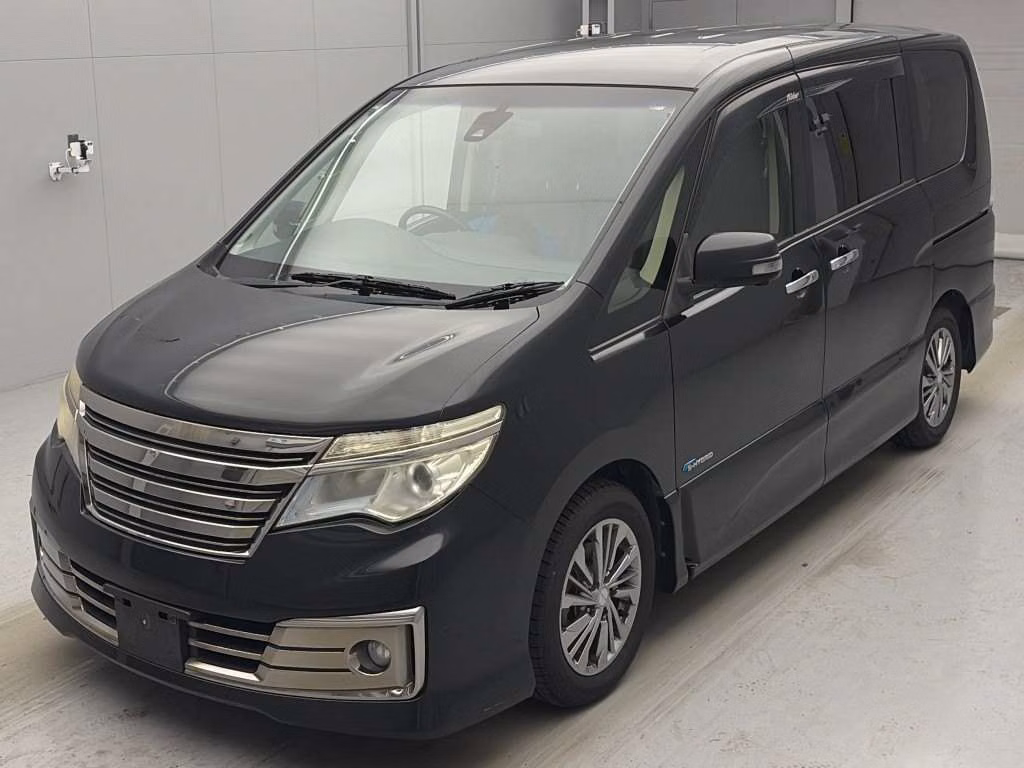 NISSAN SERENA