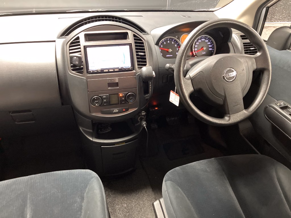 NISSAN LAFESTA