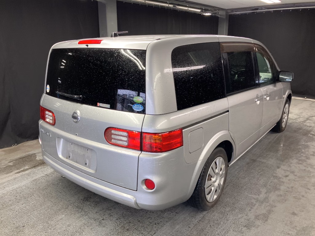 NISSAN LAFESTA