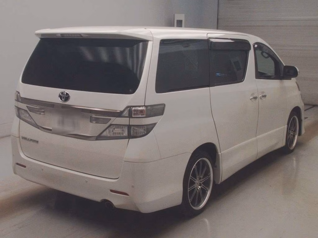 TOYOTA VELLFIRE
