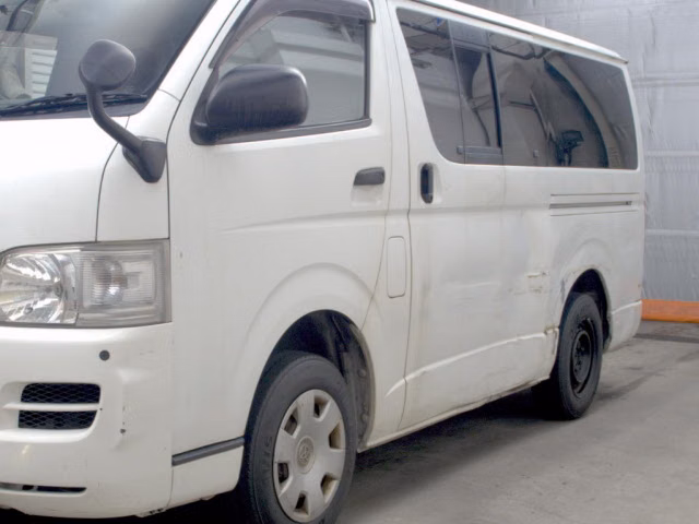 TOYOTA REGIUS ACE