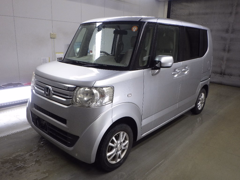 HONDA N-BOX