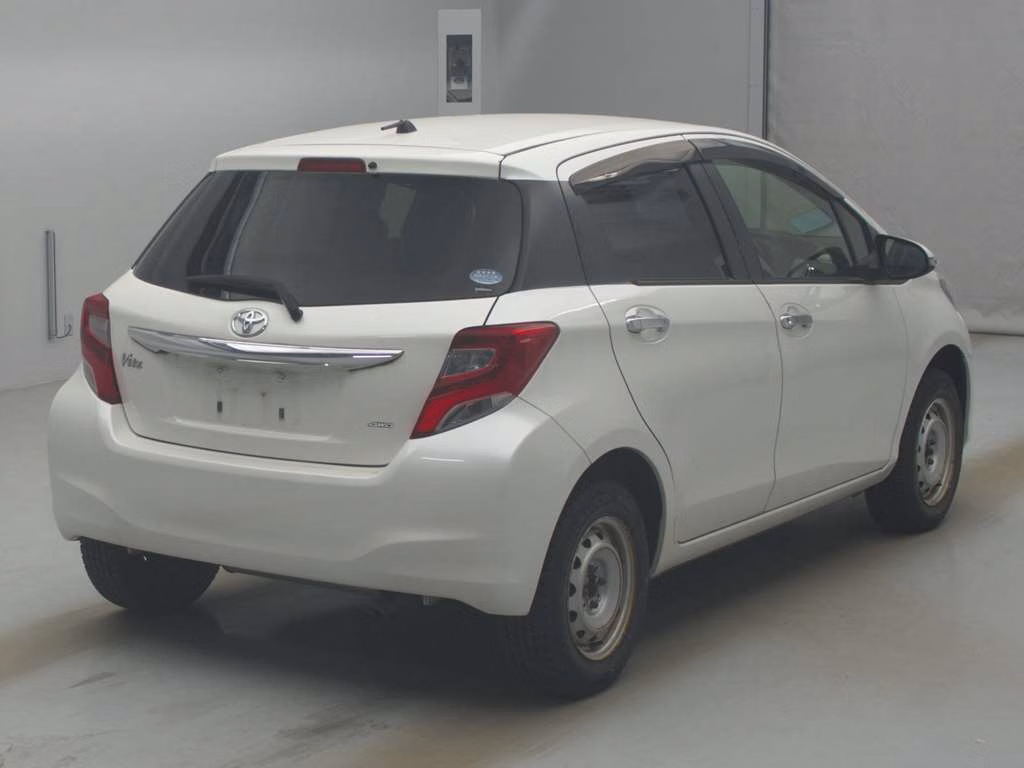 TOYOTA VITZ