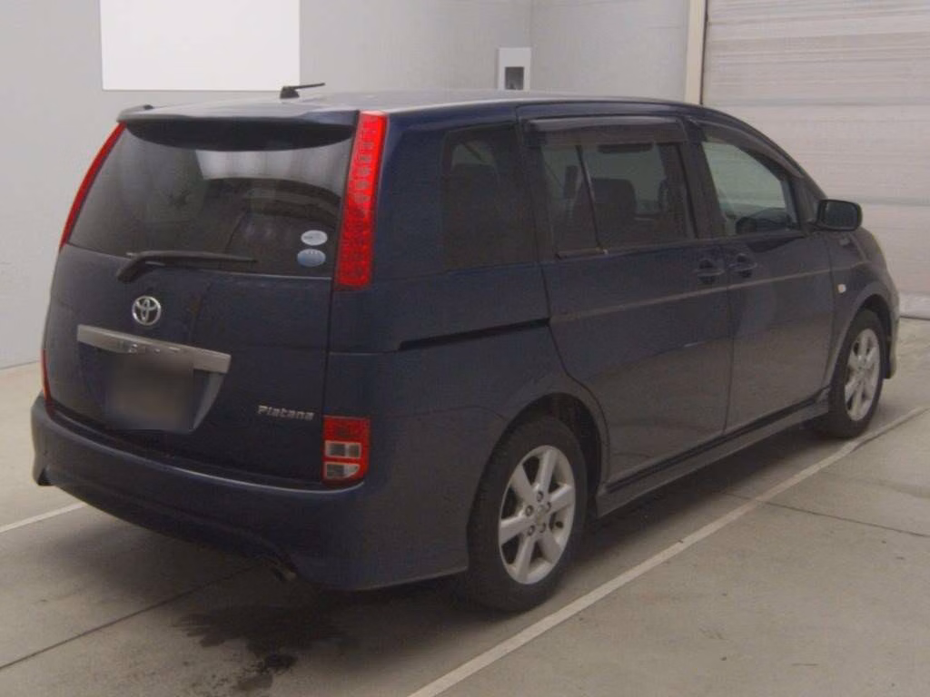 TOYOTA ISIS