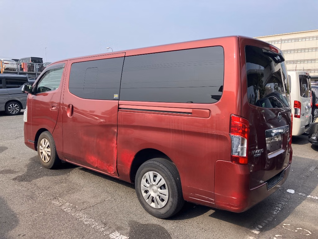 NISSAN NV350 CARAVAN
