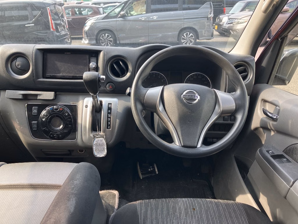 NISSAN NV350 CARAVAN