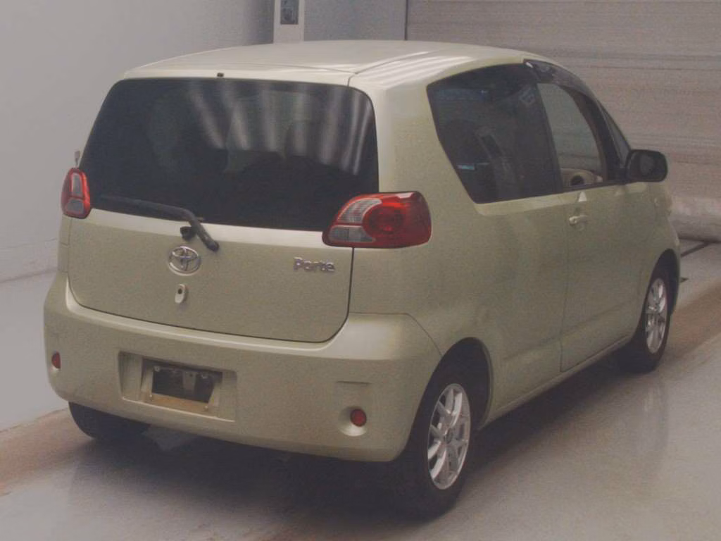 TOYOTA PORTE