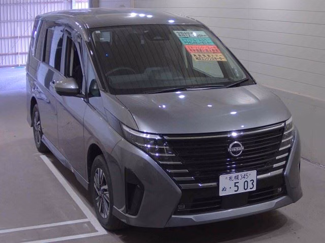 NISSAN SERENA