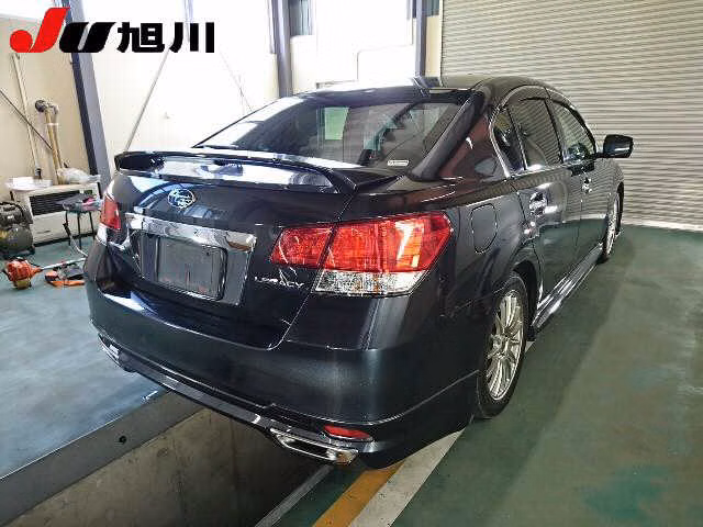 SUBARU LEGACY B4