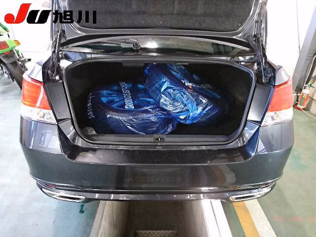 SUBARU LEGACY B4