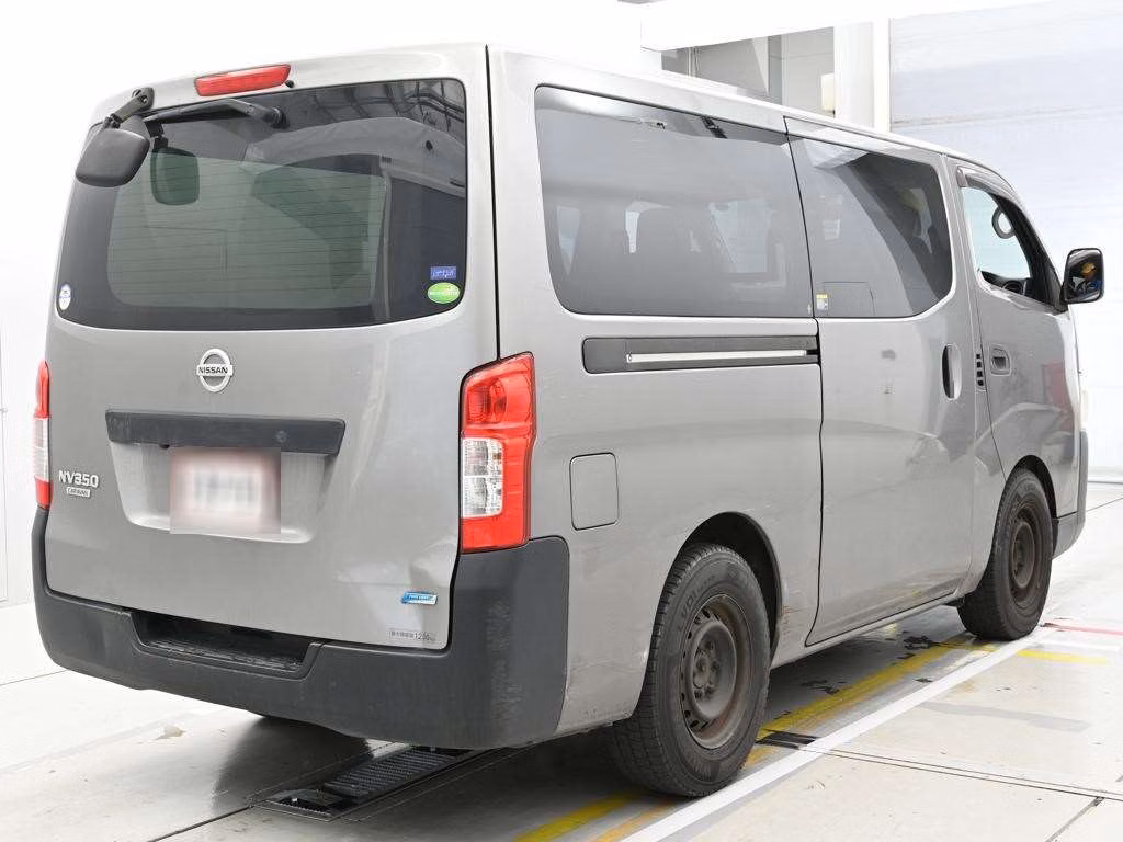 NISSAN NV350 CARAVAN