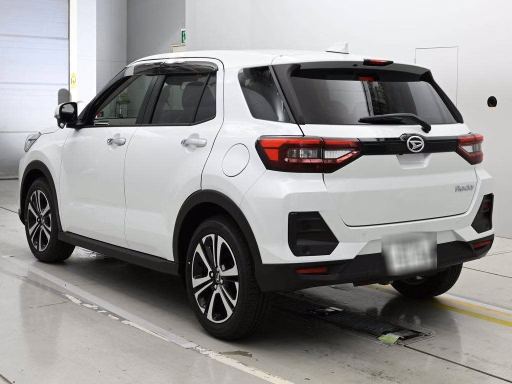 DAIHATSU ROCKY