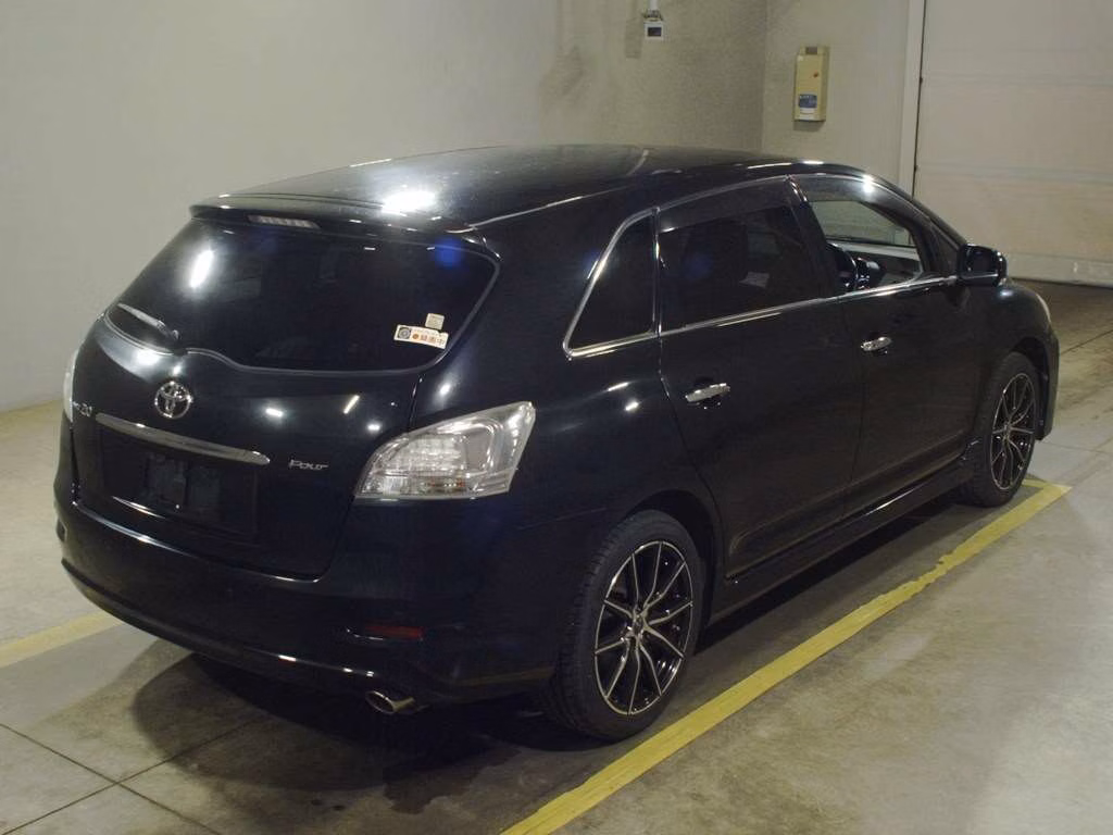TOYOTA MARK X ZIO