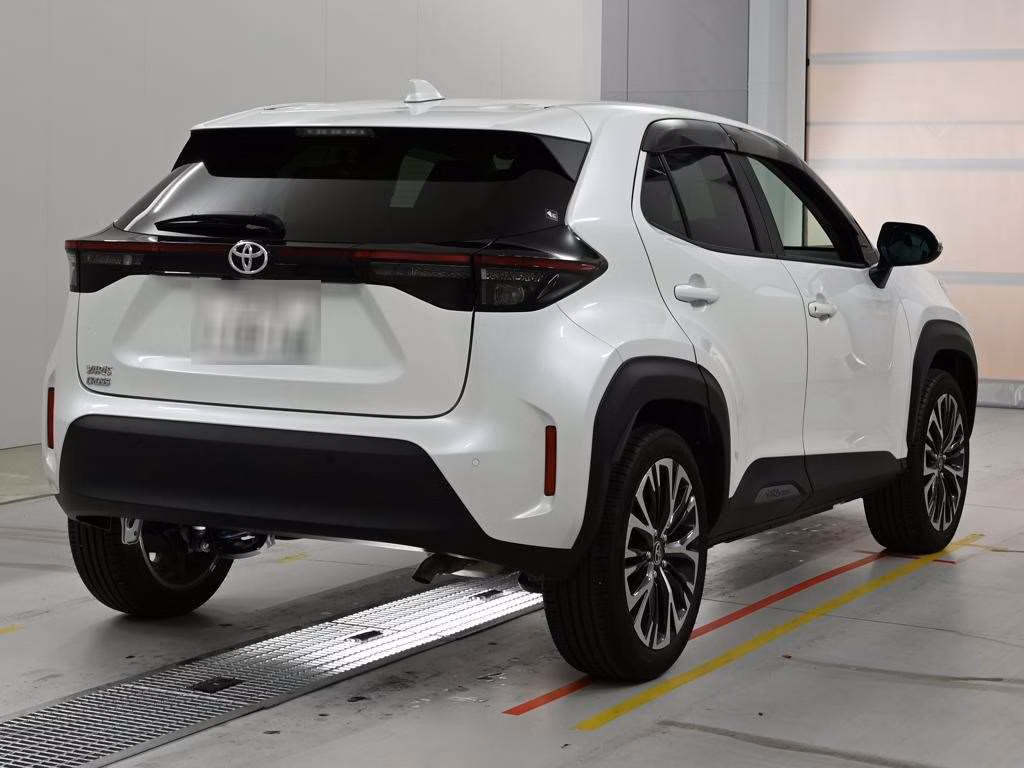 TOYOTA YARIS CROSS