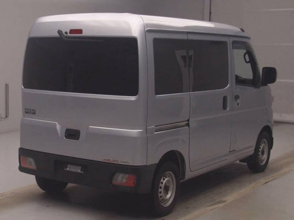 TOYOTA PIXIS VAN
