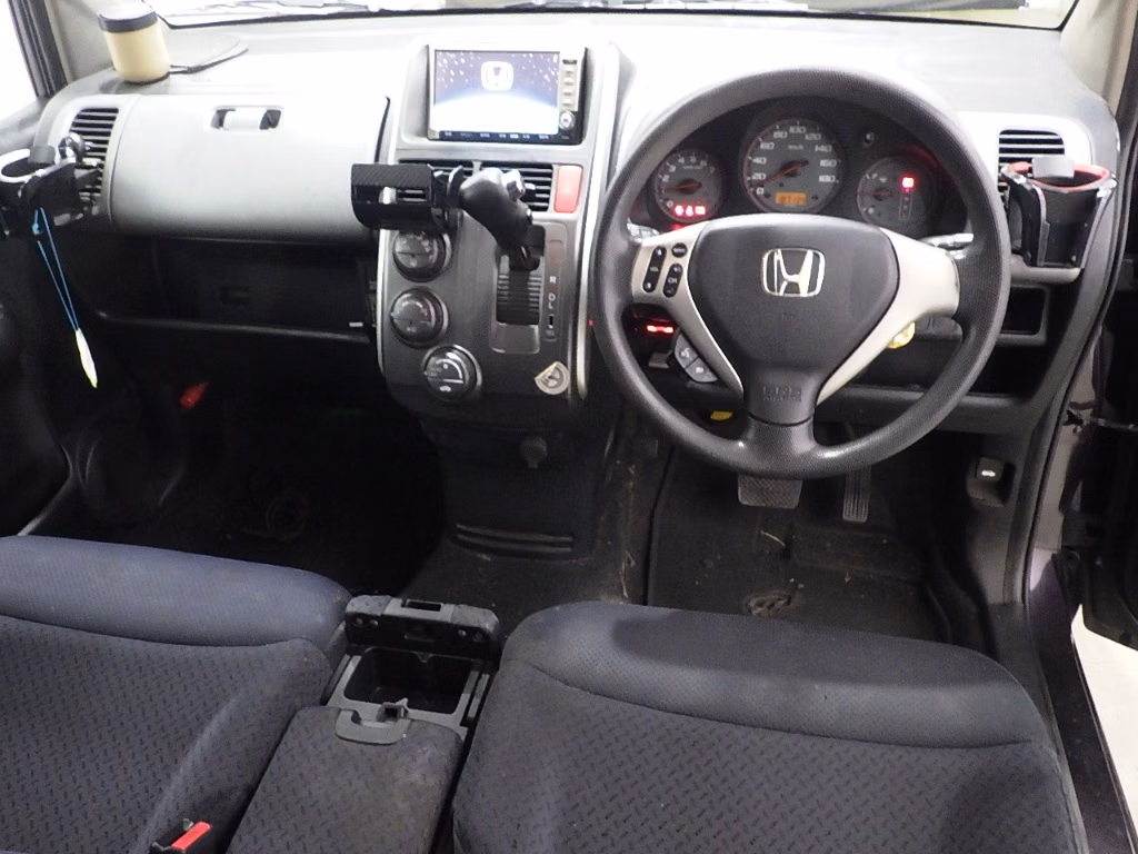 HONDA MOBILIO SPIKE