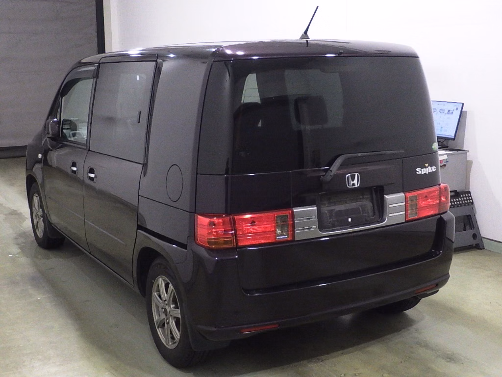 HONDA MOBILIO SPIKE