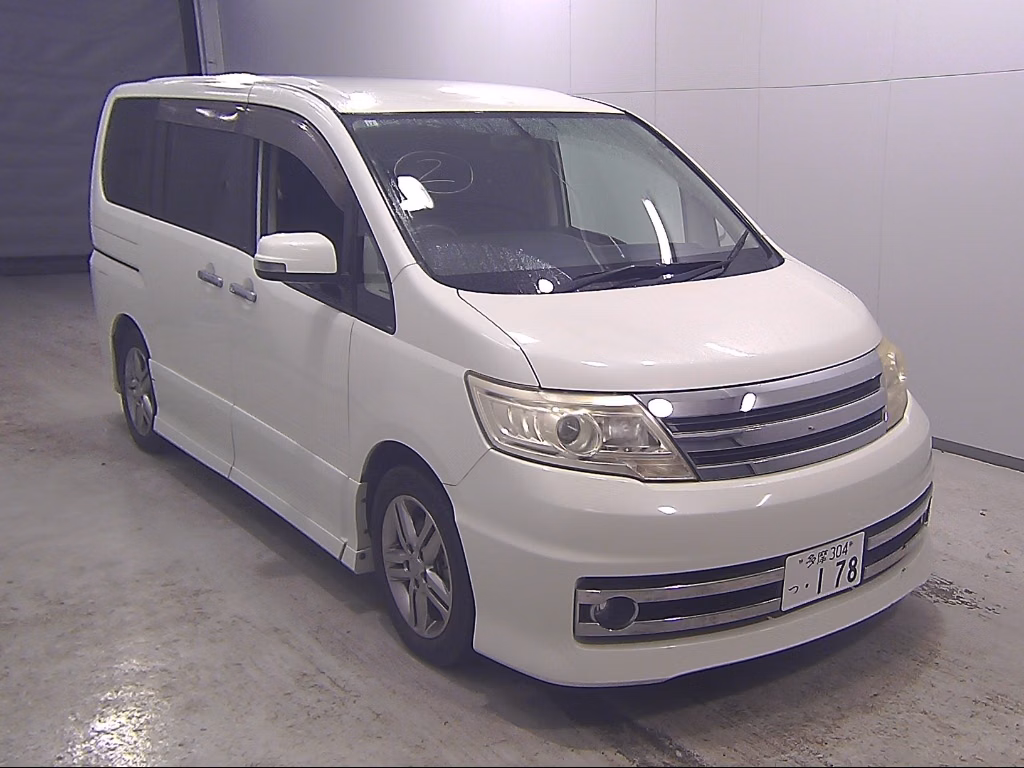 NISSAN SERENA