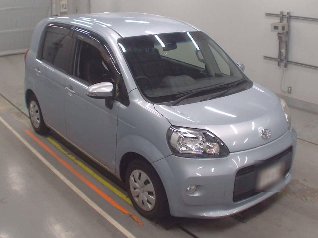 TOYOTA PORTE