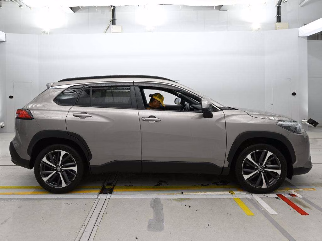TOYOTA COROLLA CROSS