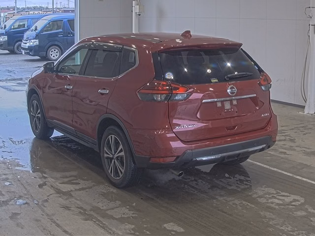 NISSAN X-TRAIL