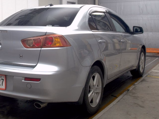 MITSUBISHI GALANT FORTIS