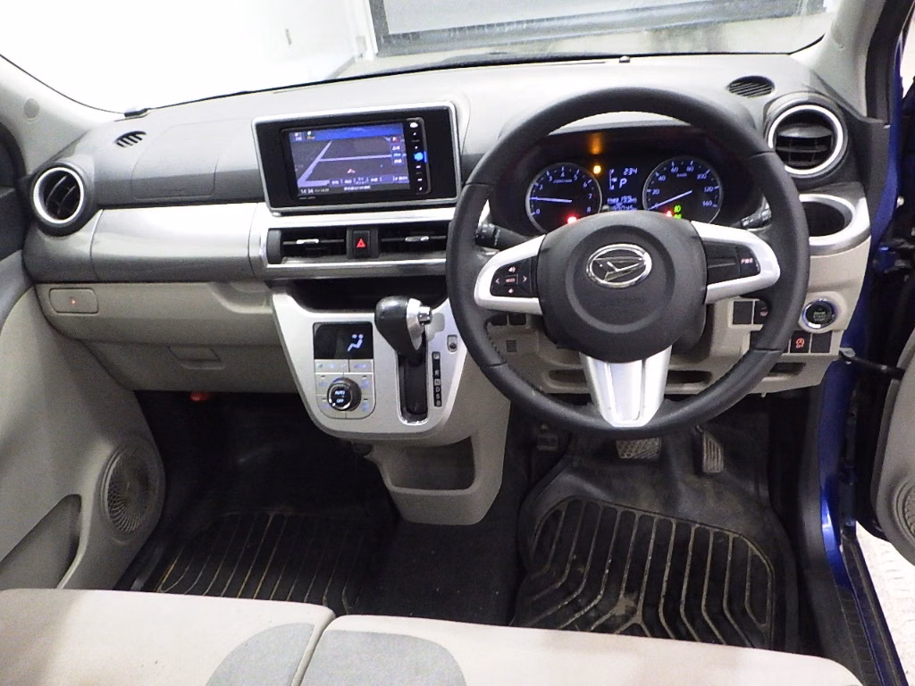 DAIHATSU CAST