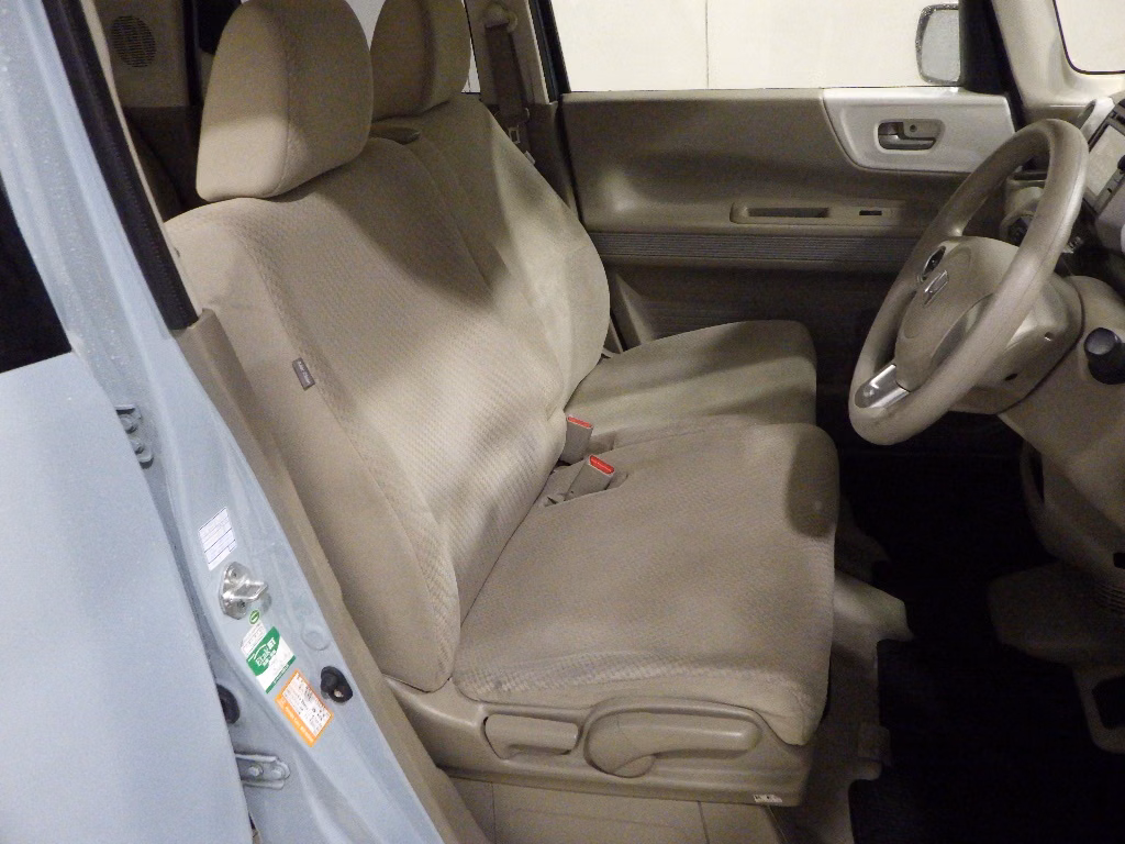 HONDA N-BOX SLASH