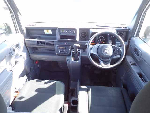HONDA N-VAN