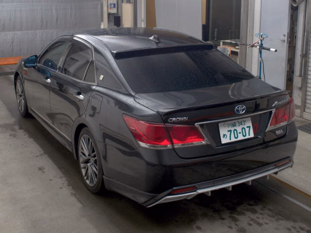 TOYOTA CROWN