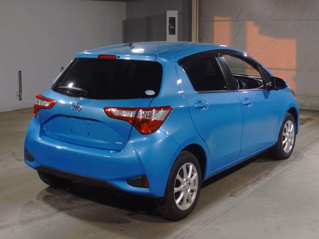 TOYOTA VITZ