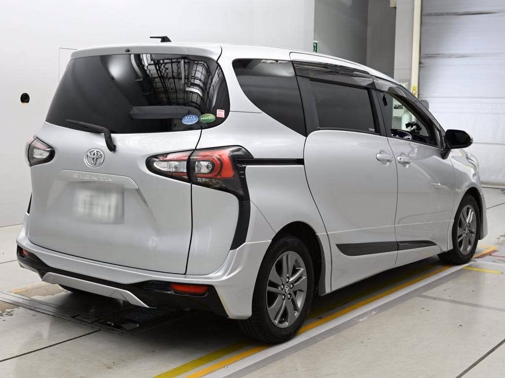 TOYOTA SIENTA