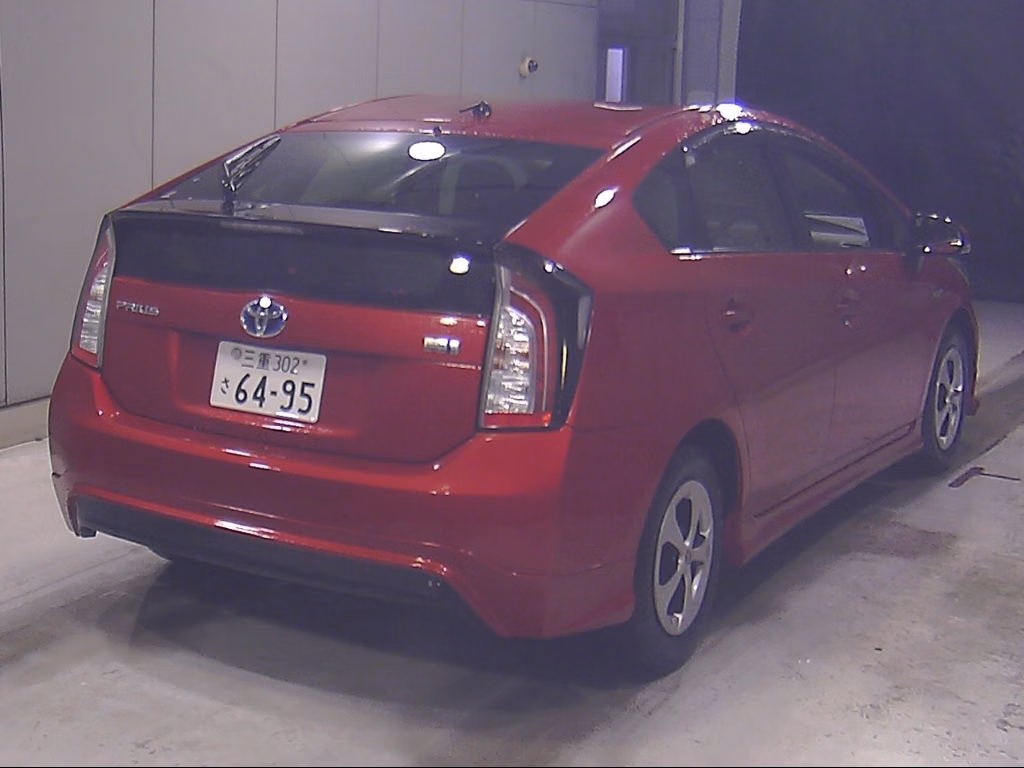 TOYOTA PRIUS