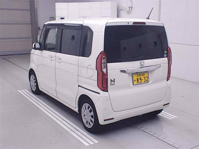 HONDA N-BOX